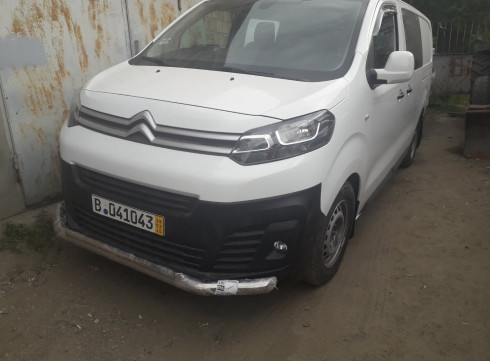 Защита переднего бампера Peugeot Expert / Traveller 2017+ труба прямая фото