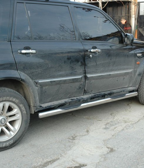 Пороги труба с проступью на Suzuki Grand Vitara XL-7 фото