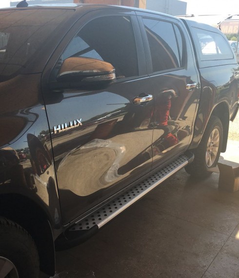 Пороги на Toyota Hilux TAMSAN Сома фото