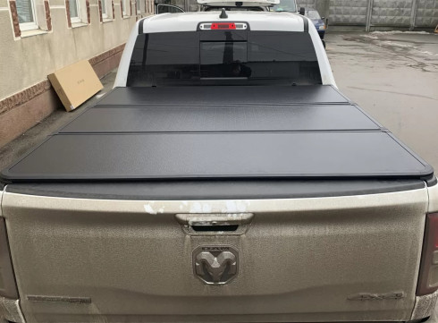 Крышка кузова Dodge RAM 09+ Трехсекционная фото