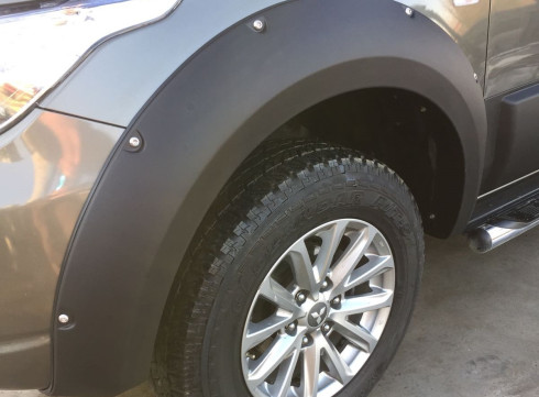 Расширители арок для Fiat Fullback от Safari фото