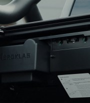 Ролета кузова VW Amarok 2023+ Aeroklas Roller Lid фото