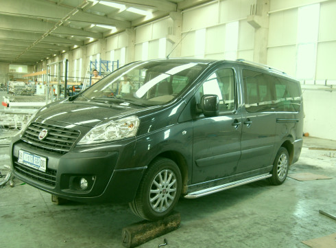 Подножки для Fiat Scudo 07+ листом от Tamsan фото
