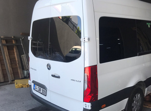 Защита заднего бампера для MERCEDES-BENZ SPRINTER 19+ Уголки одинарные фото