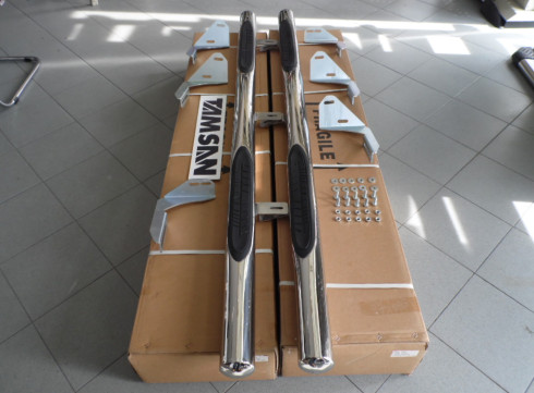 Подножки для Nissan Kubistar 98-10 порог трубой от Tamsan фото