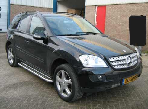 Подножки для MERCEDES-BENZ ML W 164 05-11 порог листом от Tamsan фото