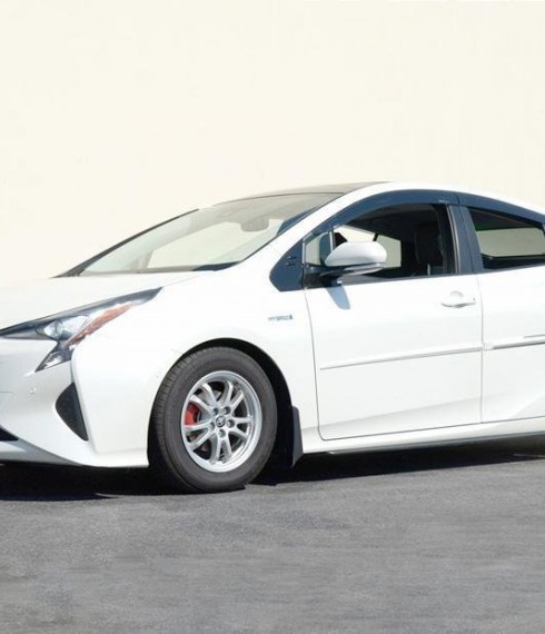 Дефлекторы окон ветровики для Toyota Prius 2017+ фото